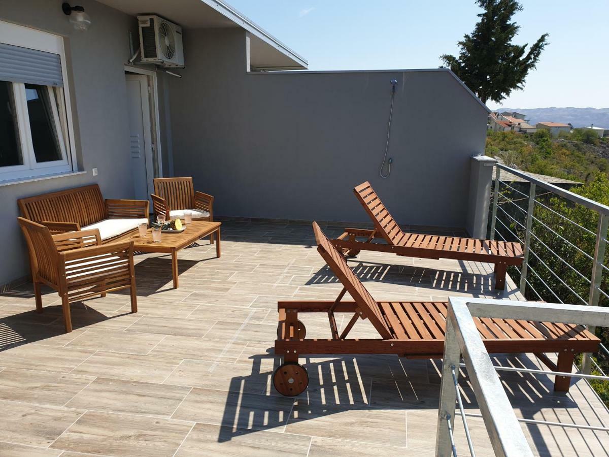 Best View Apartments Чезарица Экстерьер фото